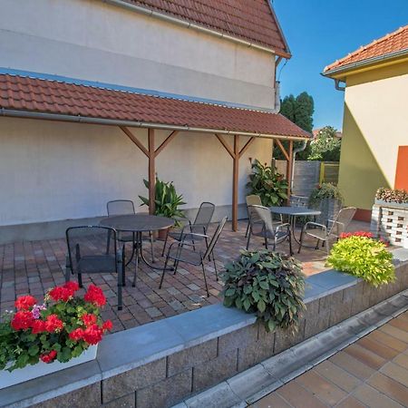 Pension Cizek Mikulov Exterior photo